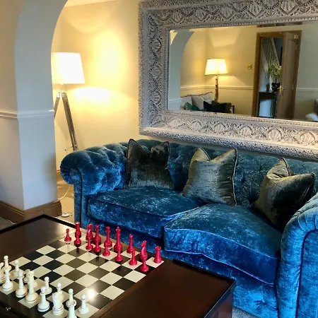 The Mary Mount Долина Борроудейл